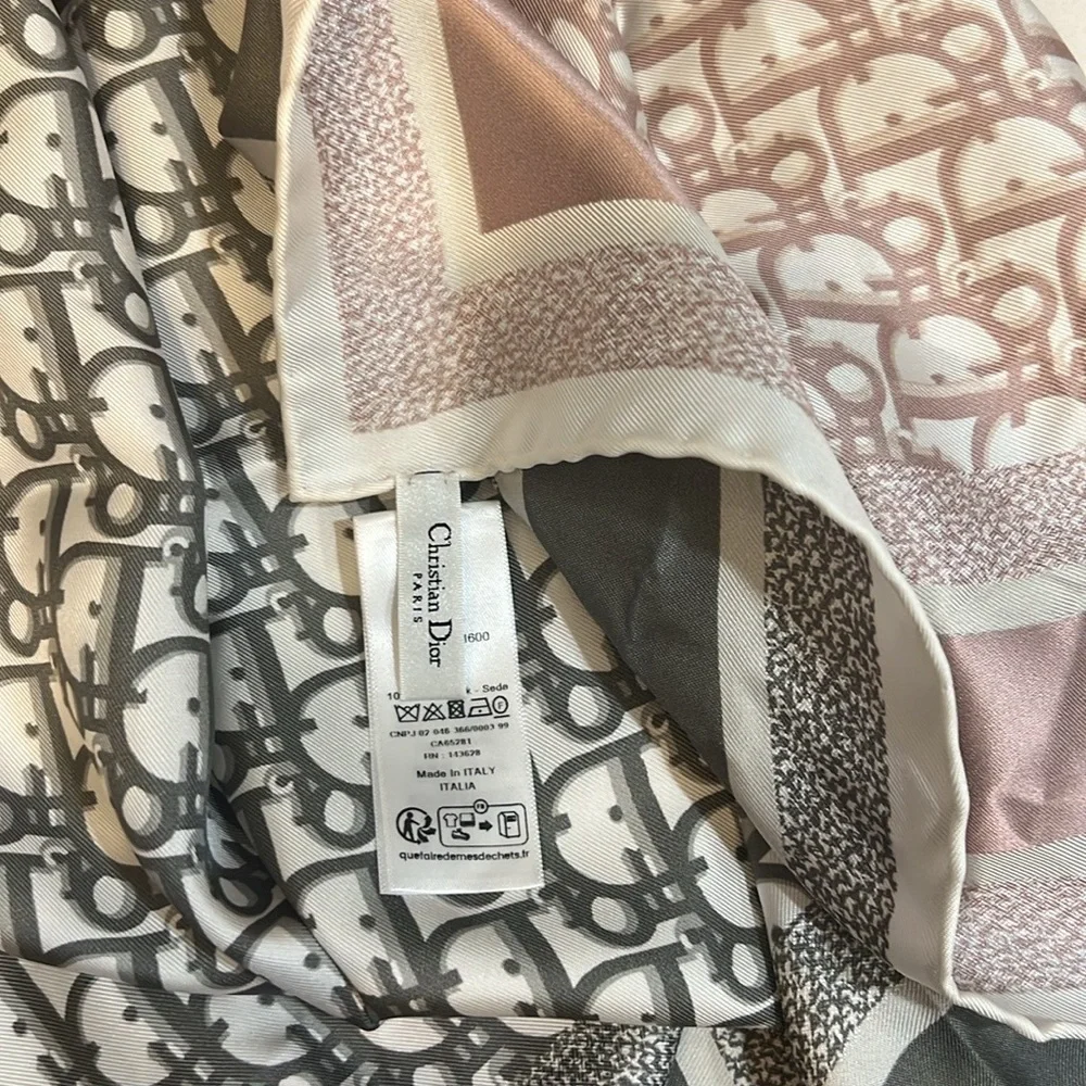 Dior reversible pale